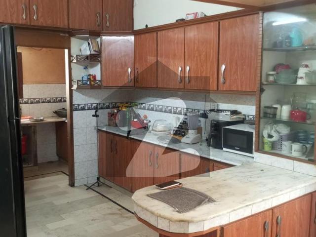 400 Yd G+1 East Open | Block 12 SBS | Leased | 6.75 Cr Gulistan e Jauhar Block 12