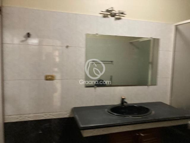 400 Yd² House for Rent