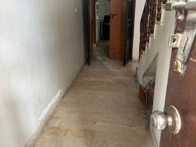 400 Yd² Lower portion for Rent