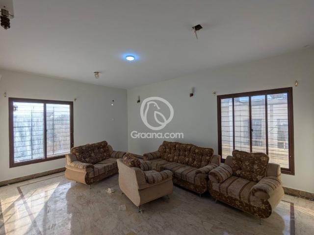 400 Yd² Pent house for Rent