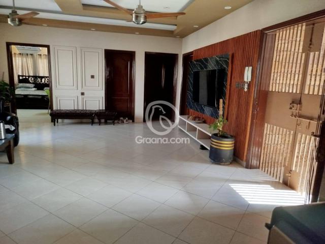 400 Yd² Upper portion for Sale