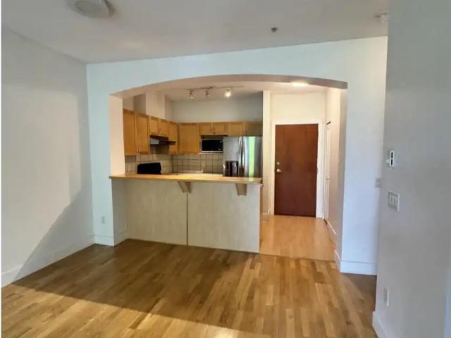 401 2338 WESTERN PARKWAY