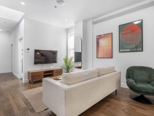 401 3414 Rue Stanley