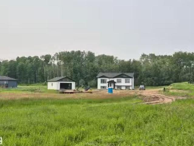 #401 55108 Range Road 15, Rural Lac Ste. Anne County, AB, T0E.
