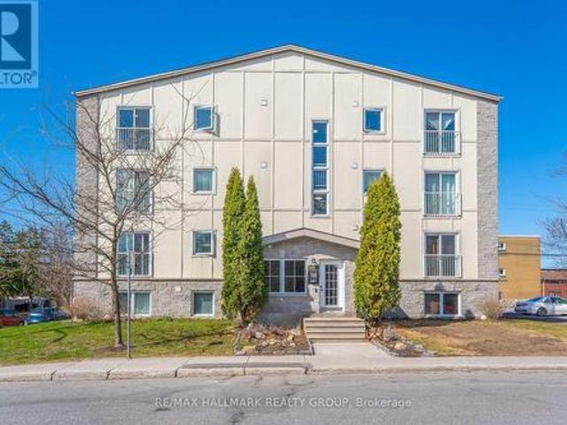 401 646 Cummings Avenue, Ottawa, ON, K1K 2K6 condo for sale | Listing ID X12943 | Royal LePage