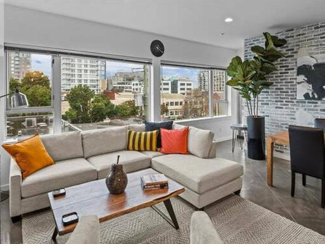 401 848 Mason St Victoria British Columbia