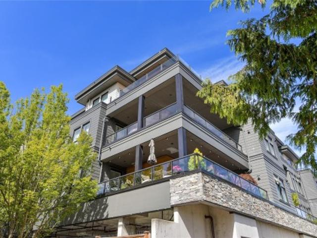 401 9 Fourth St, Sidney, BC, V8L 2Y8 Single Family Property For Sale | Listing ID 1043 | Royal LePage
