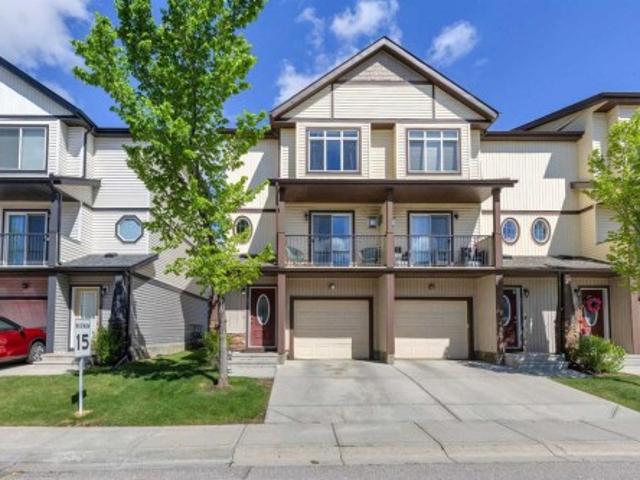 401 Copperpond Landing Se, Calgary, AB, T2G 1Z6 townhouse for sale | Listing ID A2318 | Royal LePage