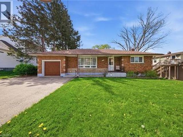 401 Nelson Street, Brantford, ON, N3S 4E9 house for sale | Listing ID 40834 | Royal LePage
