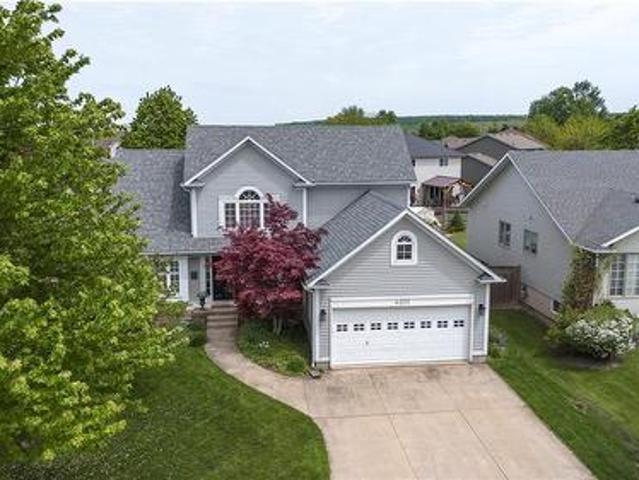 4021 Mountain Street, Beamsville, ON, L3J 0K9 house for sale | Listing ID 40835 | Royal LePage
