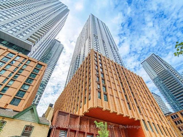 4021 28 Widmer Street, Toronto | Leased, C12753 | Condos. Ca