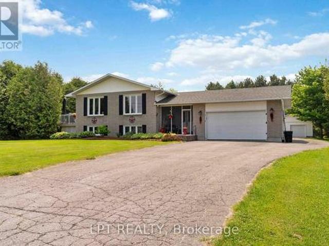 4022 Indian Creek Road, Clarence Rockland, ON, K0A 2A0 house for sale | Listing ID X12205 | Royal LePage
