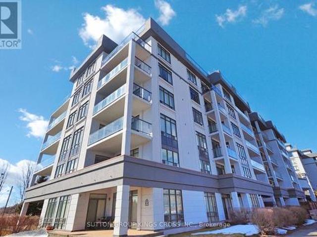 402 11 Yonge Street, Richmond Hill, ON, L4C 0S7 condo for sale | Listing ID N12033 | Royal LePage