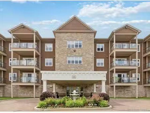 402 88 Woods Terr, Moncton, NB, E1G 1X6 house for sale List.