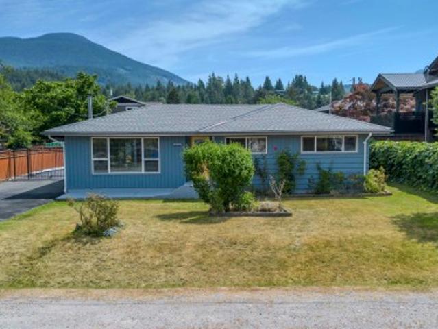 40356 Hood Road, Squamish, BC, V0N 1T0 house for sale | Listing ID R3144 | Royal LePage