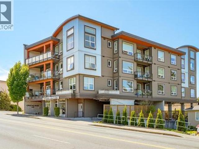 403 1 Tillicum Rd, Esquimalt, BC, V9A 1Z8 Single Family Property For Sale | Listing ID 1041 | Royal LePage