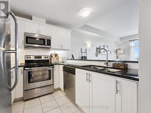 403 2 Colonial Drive, Guelph Pineridge/Westminster Woods, ON, N1L 0K8 condo for sale | Listing ID X13665 | Royal LePage