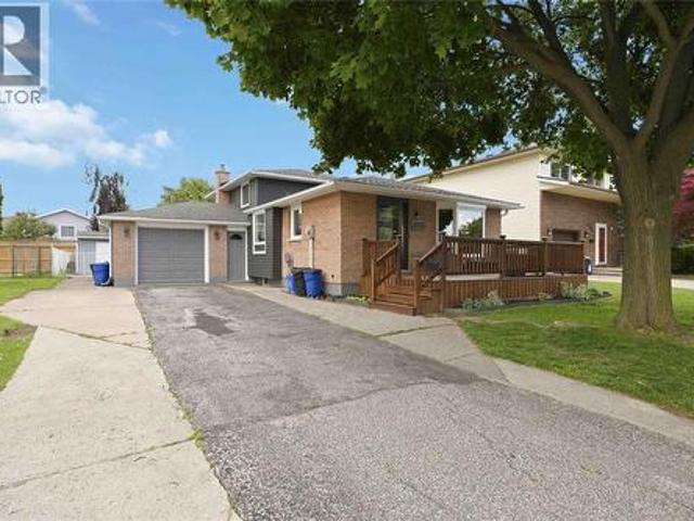 403 Huxley Avenue, Sarnia, ON, N7S 4Z1 house for sale | Listing ID 26014 | Royal LePage