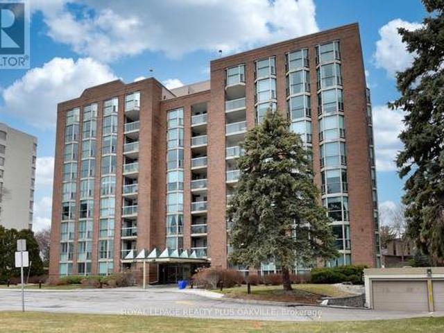 404 1 North Shore Boulevard E, Burlington, ON, L7S 1Z6 condo for sale | Listing ID W12165 | Royal LePage