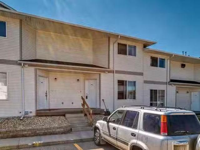 #404 801 Bothwell Dr, Sherwood Park, AB, T8H 2L1 townhouse f.