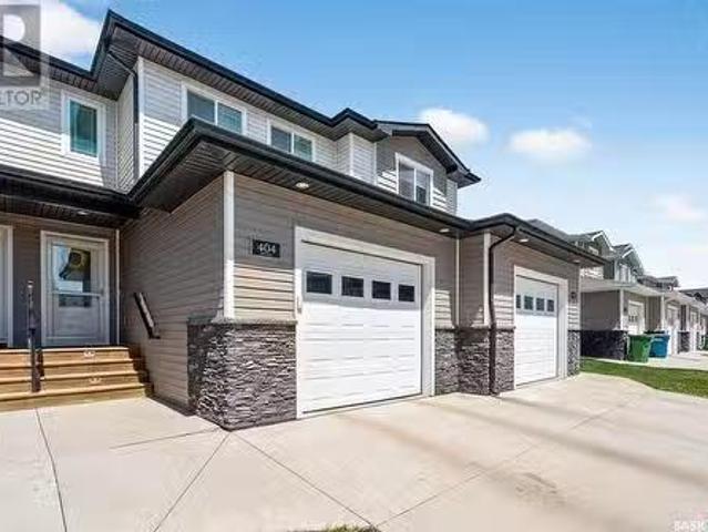 404 940 Bradley Street, Moose Jaw, SK, S6H 3M4 townhouse for.