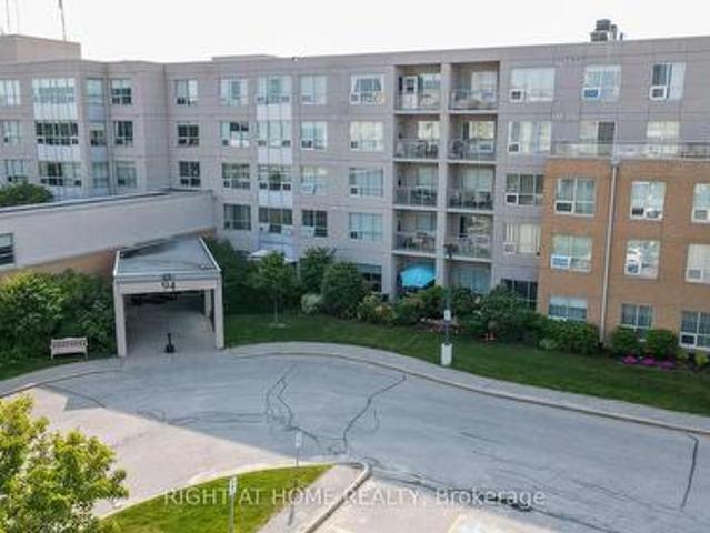 404 94 Dean Avenue, Barrie, ON, L4N 0M3 condo for sale | Listing ID S13587 | Royal LePage