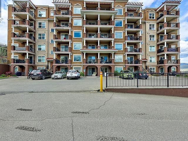 404 975 Victoria Street Kamloops, British Columbia