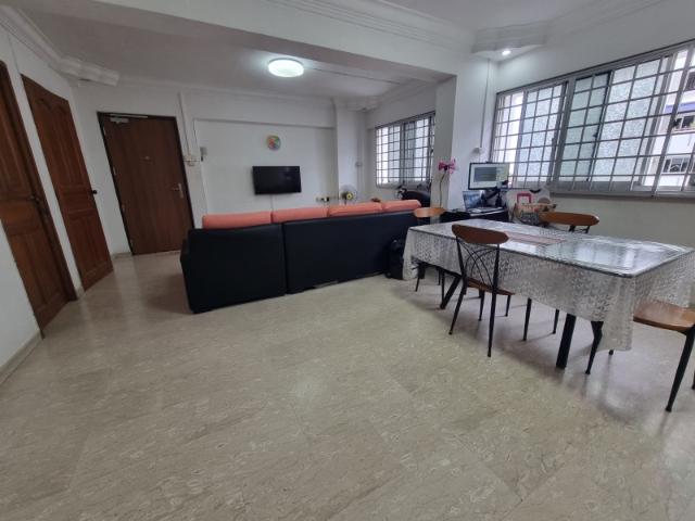 404 Choa Chu Kang Avenue 3 HDB Apartment For Rent, $3,300, 3 Bed 2 Bath 1,119 sqft $2.95 psf