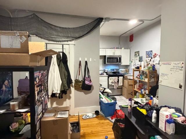 404 Elgin unit 6A