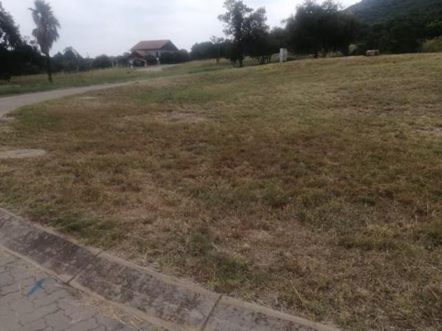 404 m² Land available in Kosmos