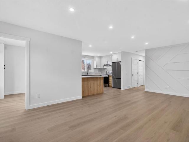 404 Pinehill Road NE