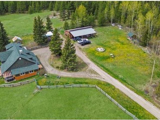 4050 Spokin Lake Road, 150 Mile House, BC, V0K 2G0 house for sale | Listing ID R3004 | Royal LePage
