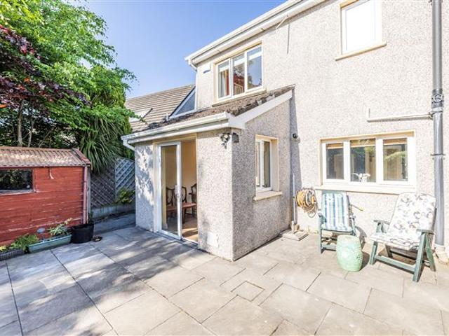 405,000 | 2 Orchard Rise, Stamullen, Meath Wall Tuckey Properties 5002 MyHome. Ie Residential