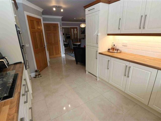405,000 | 32 The Cedars, Avourwen, Drogheda, Meath Shane Black Property Advisors and Agents Ltd 4997 MyHome. Ie Residential