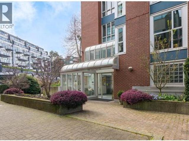 405 1 Island Park Walk, Vancouver, BC, V6H 3Z8 Single Family Property For Sale | Listing ID R3141 | Royal LePage