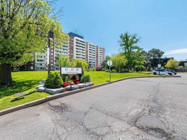 405 25 Four Winds Drive, Toronto, ON, M3J 1K8 condo for sale | Listing ID W13221 | Royal LePage