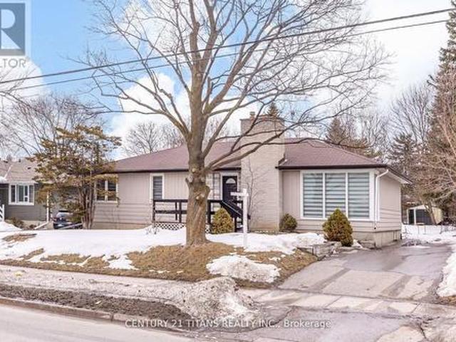 405 Anderson Street, Whitby, ON, L1N 3V8 house for lease | Listing ID E12982 | Royal LePage