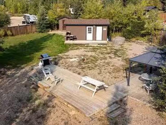 405 Ash Avenue, Beaver River Rm No. 622, SK, S0M 2K0 vacant.