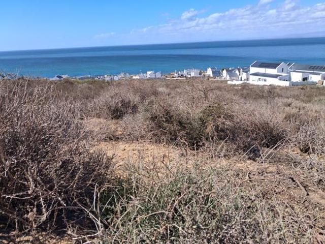 405 m² Land available in St Helena Views