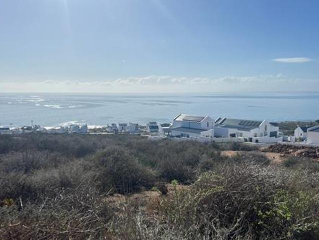 405 m² Land available in St Helena Views