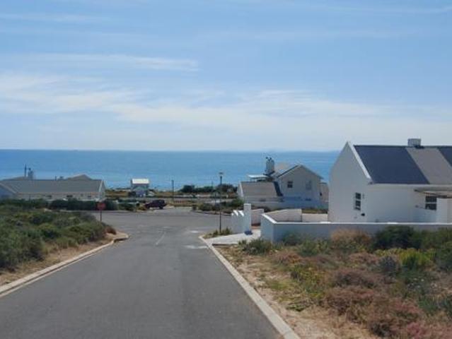 405 m² Land available in St Helena Views