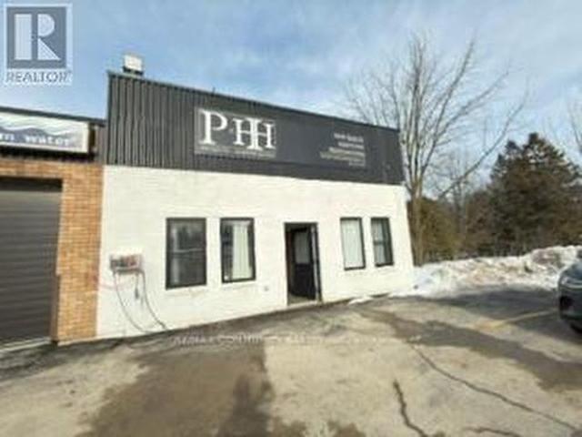 405 Main Street E, Minto, ON, N0G 2P0 commercial for lease | Listing ID X13451 | Royal LePage