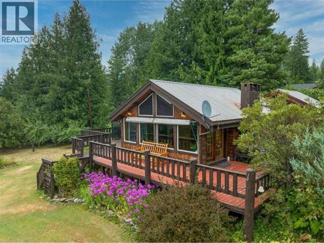 4061 Torry Road, Eagle Bay, BC, V0E 1T0 house for sale | Listing ID 10395 | Royal LePage