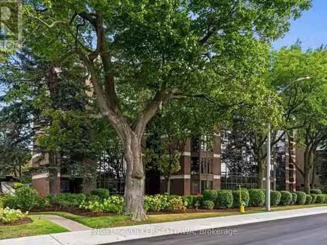 406 111 Echo Drive, Ottawa, ON, K1S 5K8 condo for sale Li.