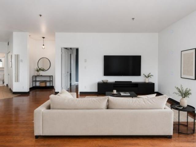 406 4 Av. Girouard, Montréal Côte Des Neiges/Notre Dame De Grâce, QC, H4A 0A1 lease for lease | Listing ID 14123 | Royal LePage