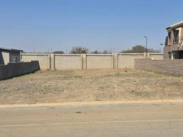 406 m² Land available in Bendor
