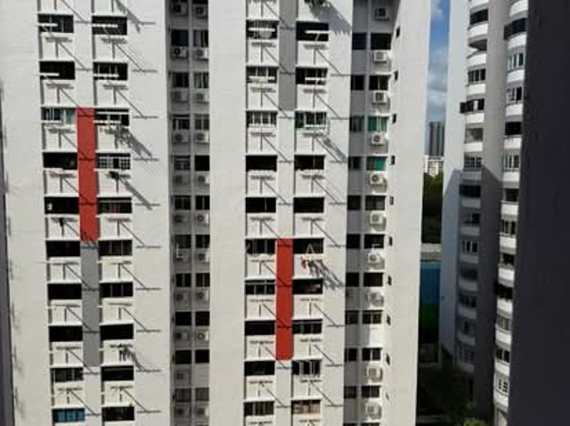 406 Sin Ming Avenue HDB Apartment For Sale, $578,000, 2 Bed 2 Bath 689 sqft $839.00 psf