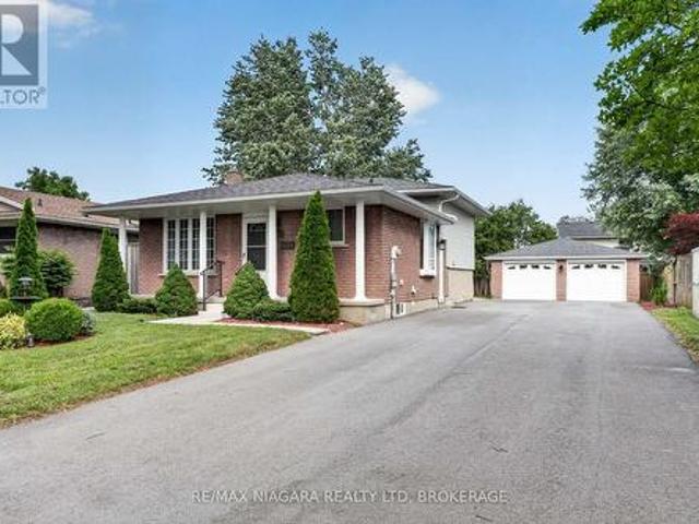 4074 Brookdale Drive, Niagara Falls Ascot, ON, L2H 2B3 house for sale | Listing ID X13515 | Royal LePage