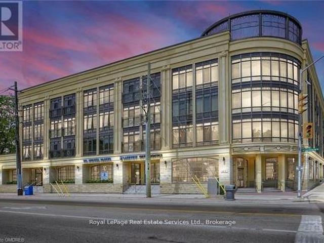407 205 Lakeshore Road W, Oakville Co Central, ON, L6K 0H8 condo for sale | Listing ID W13134 | Royal LePage