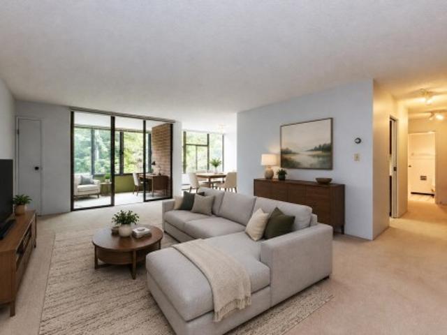 407 4 Yew Street, Vancouver, BC, V6L 3B7 Single Family Property For Sale | Listing ID R3136 | Royal LePage